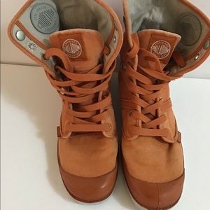 Palladium orange tie up boots men’s size 9